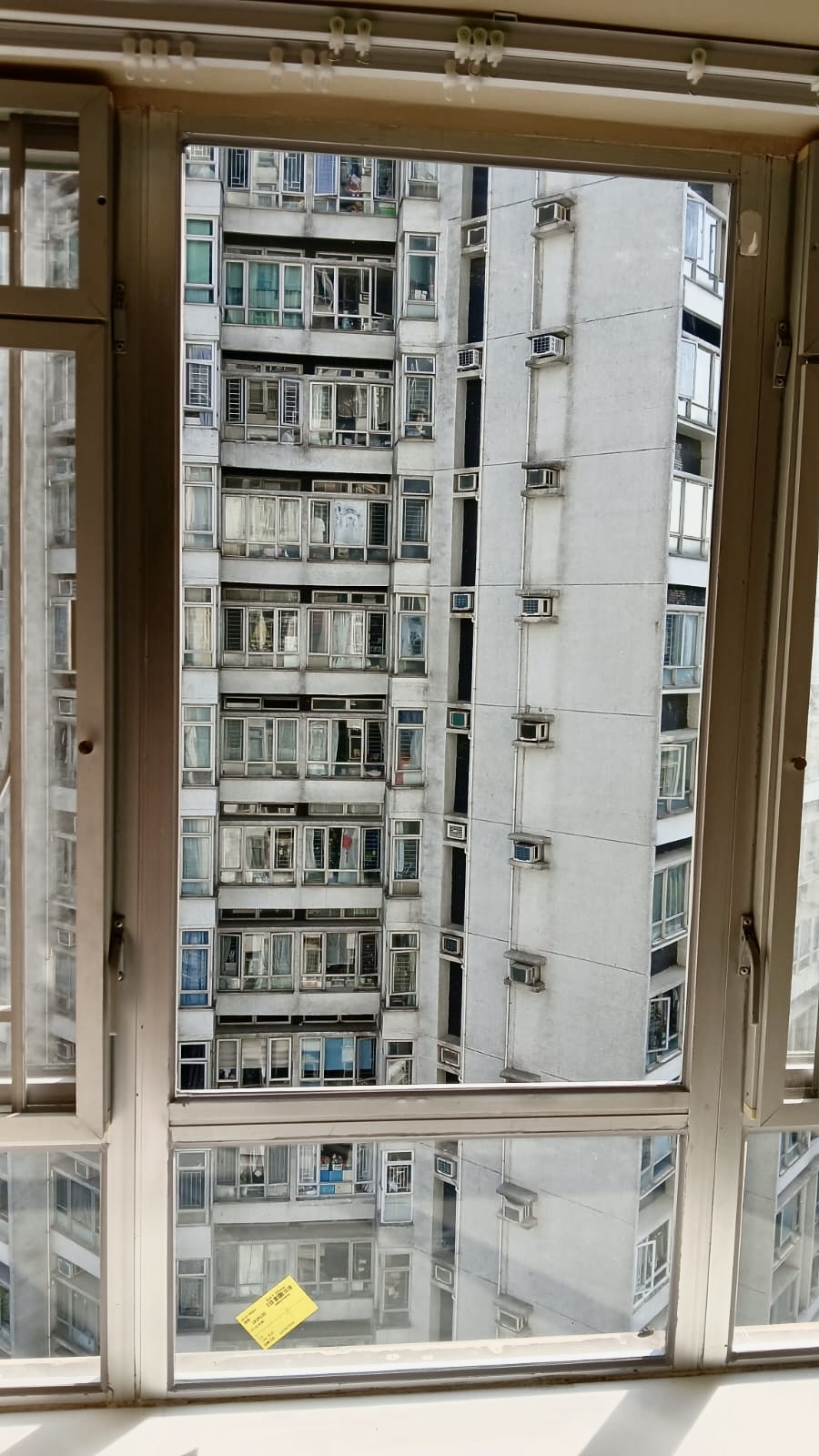 麗港城28座。中空玻璃換單層玻璃 完工相片 2
